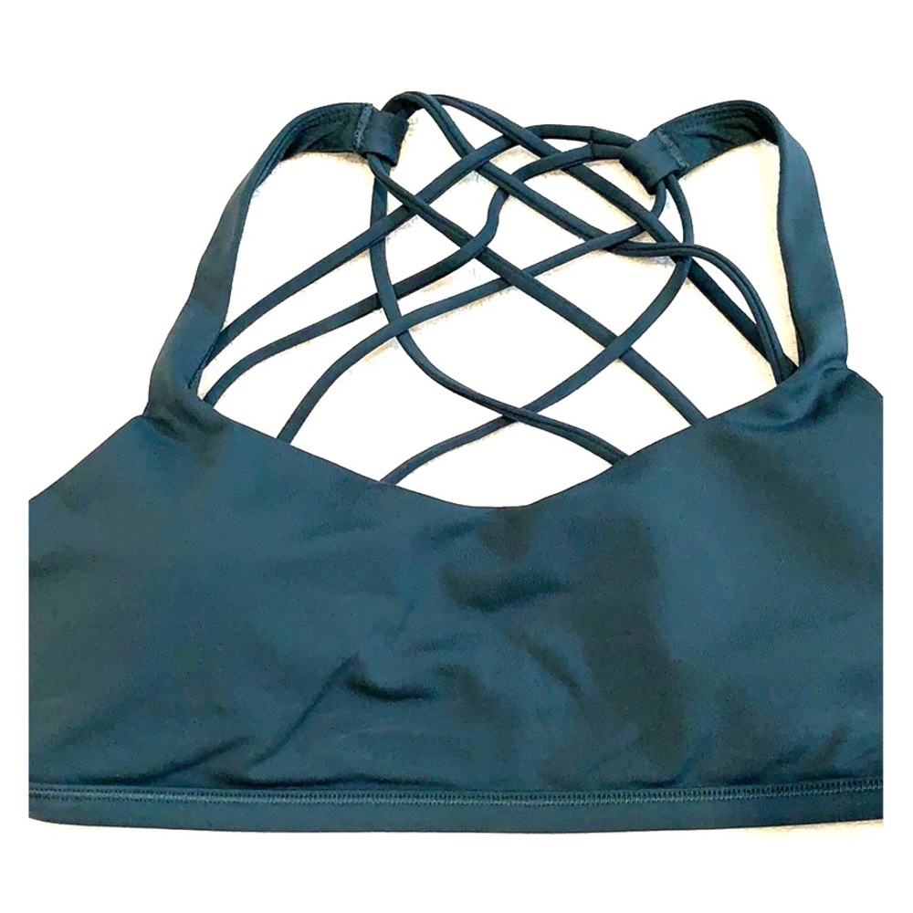 Lululemon free to be wild new size 6